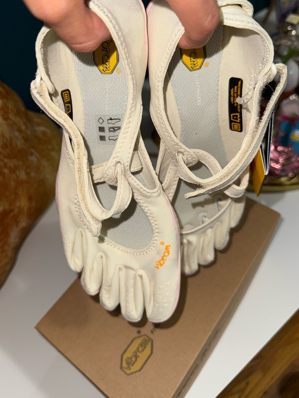 Vibram Women's Cream Ivory FiveFingers Toe Shoes
